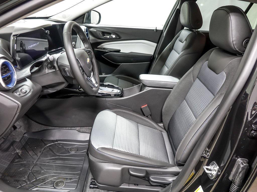new 2026 Chevrolet Trax car, priced at $25,104