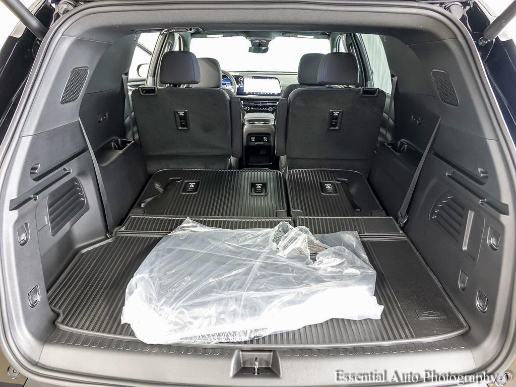 new 2026 Chevrolet Traverse car, priced at $48,144
