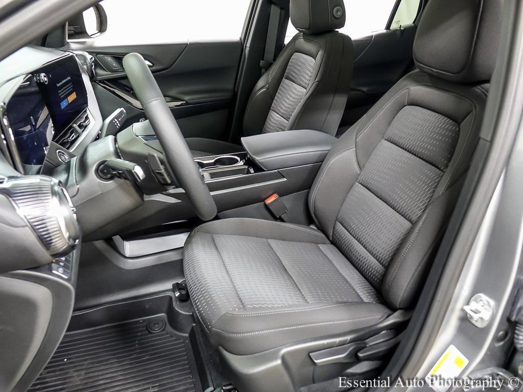 new 2026 Chevrolet Equinox car, priced at $29,932