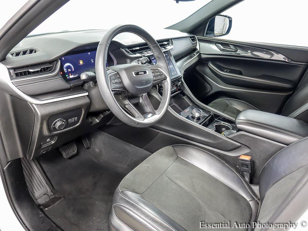 used 2023 Jeep Grand Cherokee L car, priced at $30,651