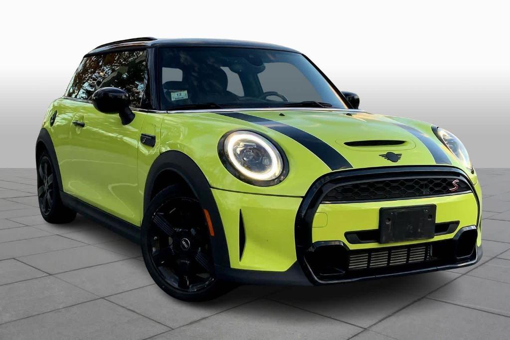 used 2023 MINI Hardtop car, priced at $25,764