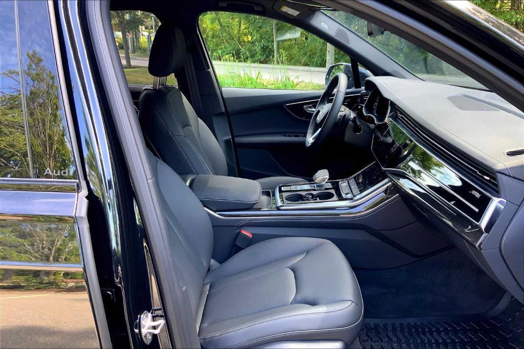 used 2025 Audi Q7 car, priced at $62,909