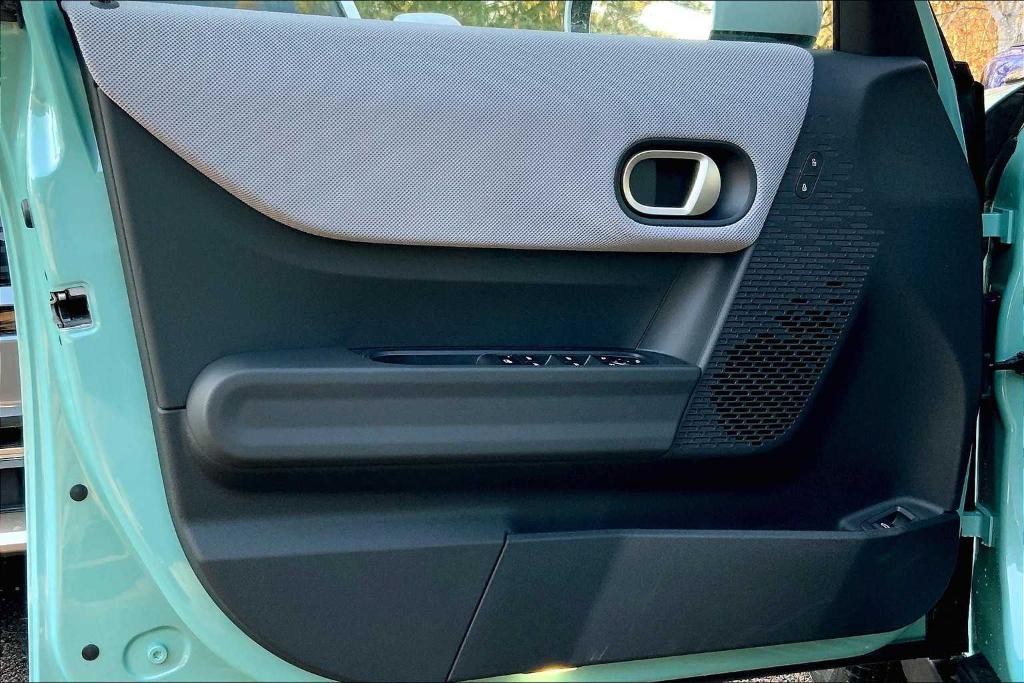 new 2025 MINI Hardtop car, priced at $39,600