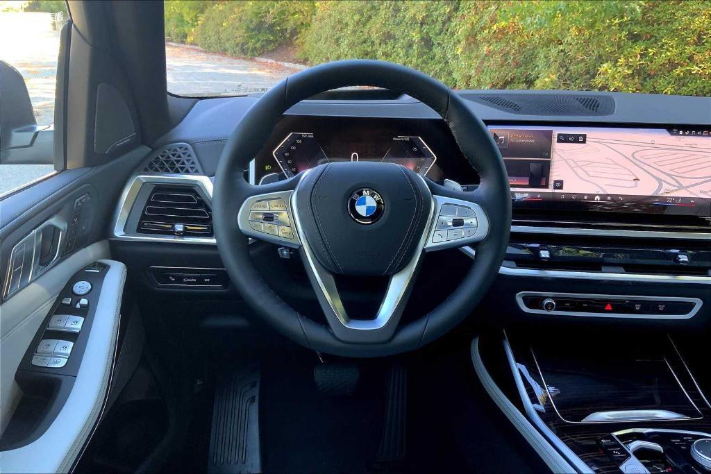 new 2026 BMW X7 car, priced at $97,155