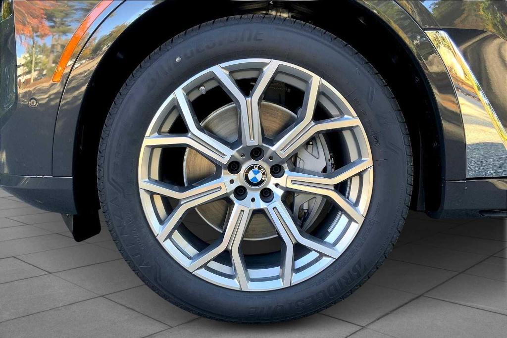 new 2026 BMW X7 car, priced at $97,155