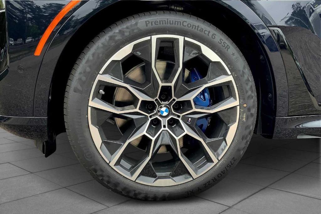 new 2026 BMW X7 car, priced at $121,305