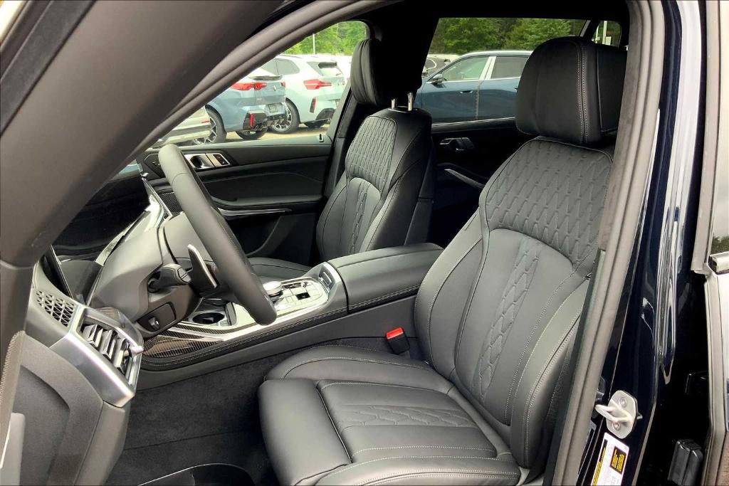 new 2026 BMW X7 car, priced at $121,305