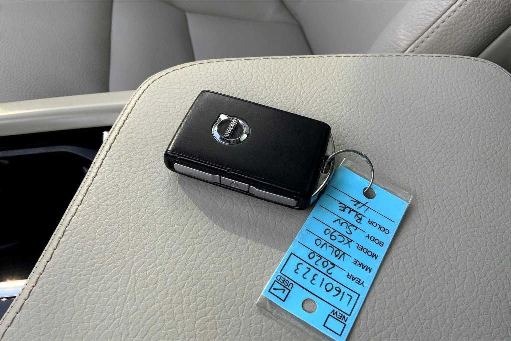 used 2020 Volvo XC90 car, priced at $30,499