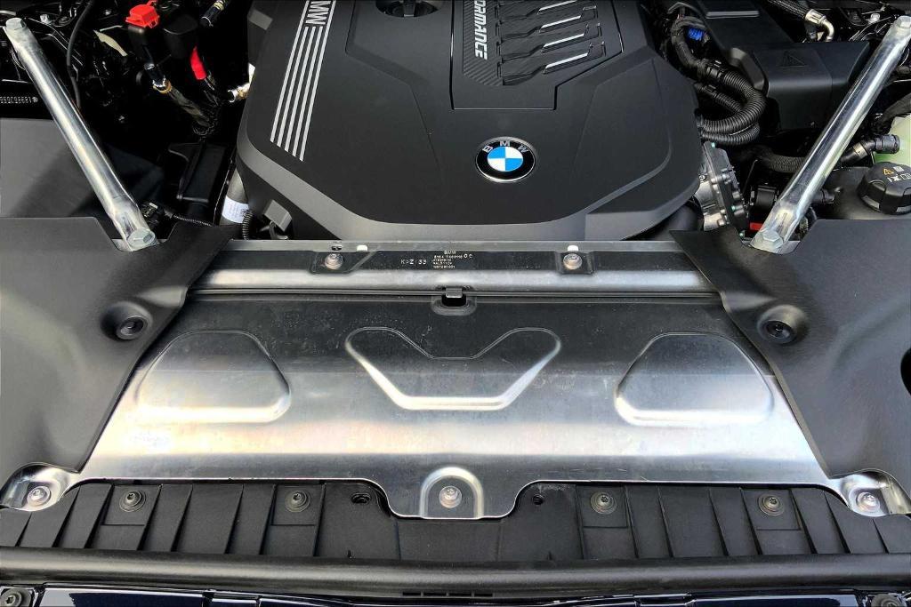 new 2025 BMW X4 car, priced at $75,570