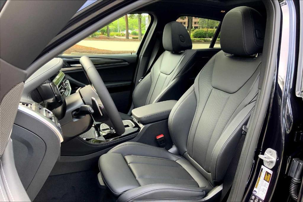 new 2025 BMW X4 car, priced at $75,570