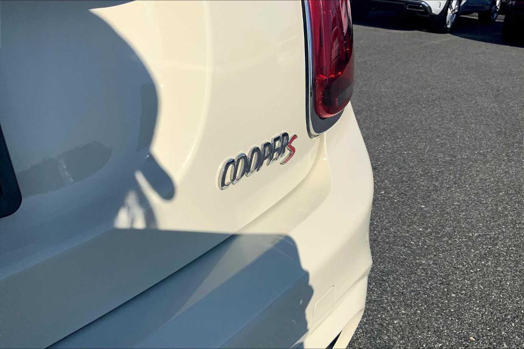 used 2021 MINI Hardtop car, priced at $21,989