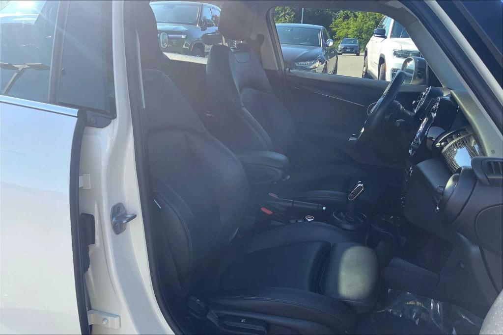 used 2021 MINI Hardtop car, priced at $21,989