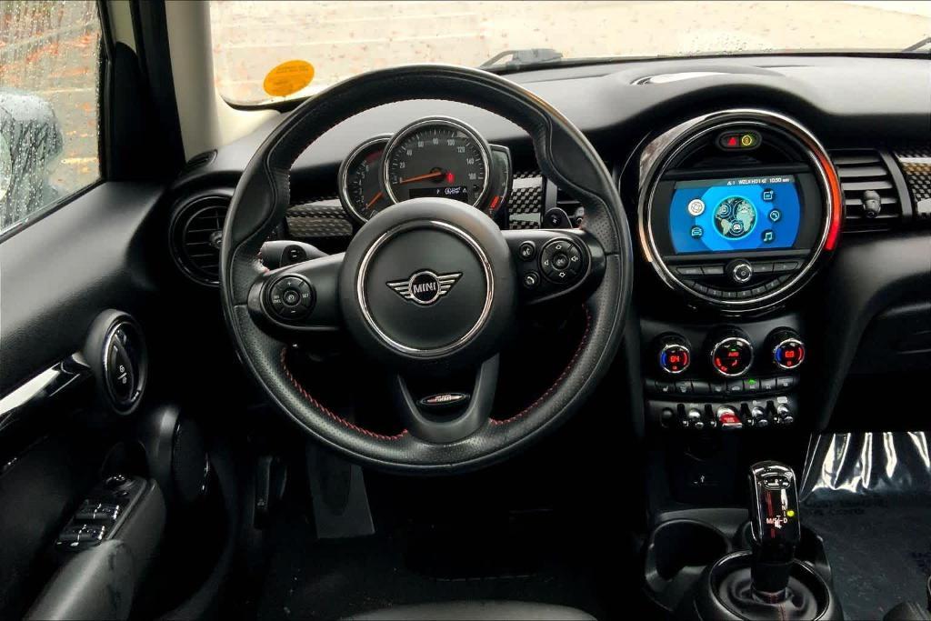 used 2021 MINI Hardtop car, priced at $21,989