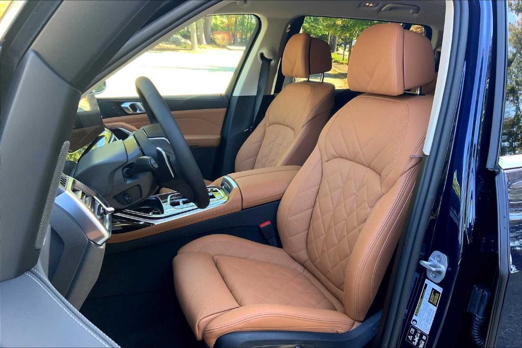 new 2026 BMW X7 car, priced at $93,655