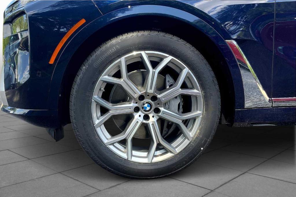 new 2026 BMW X7 car, priced at $92,955