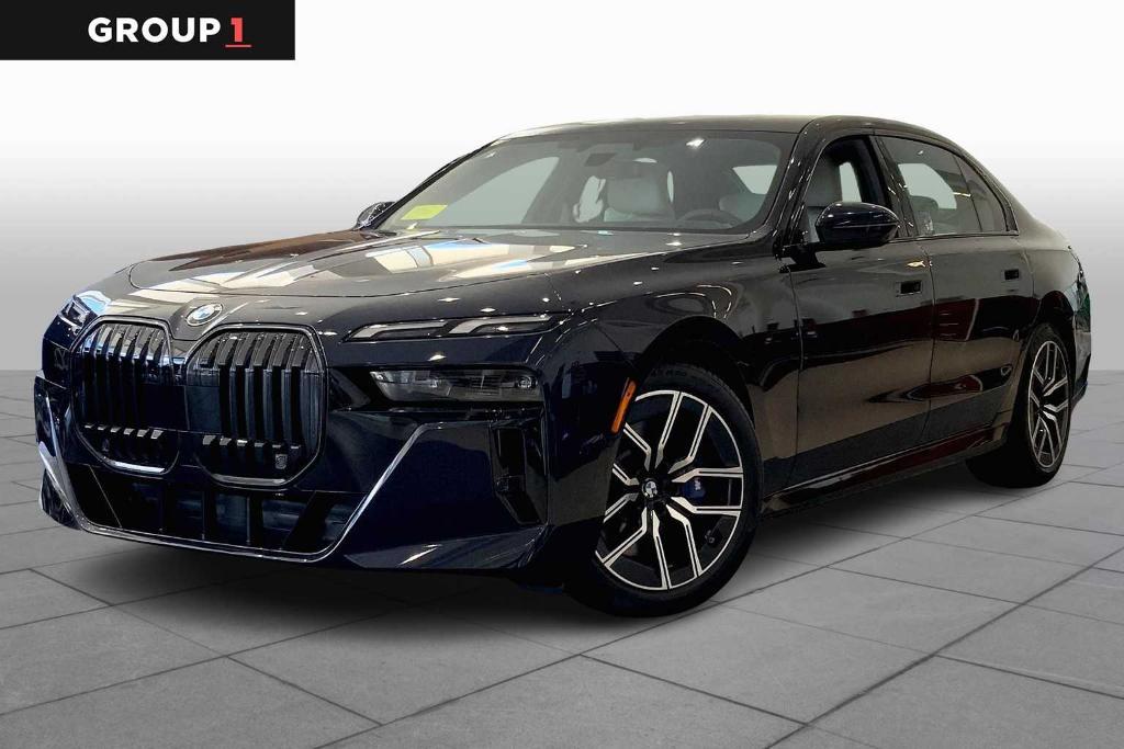 new 2025 BMW 760 car, priced at $128,205