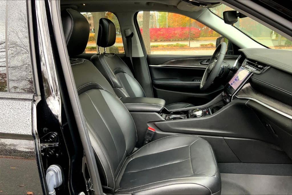 used 2023 Jeep Grand Cherokee car, priced at $27,947