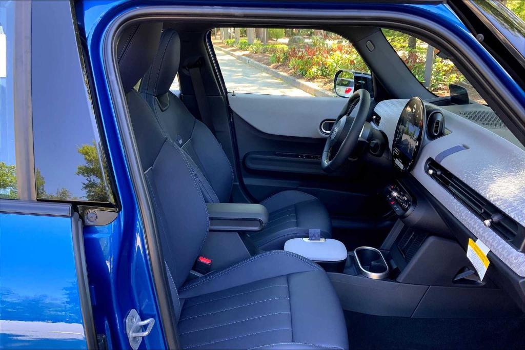 used 2025 MINI Hardtop car, priced at $32,950