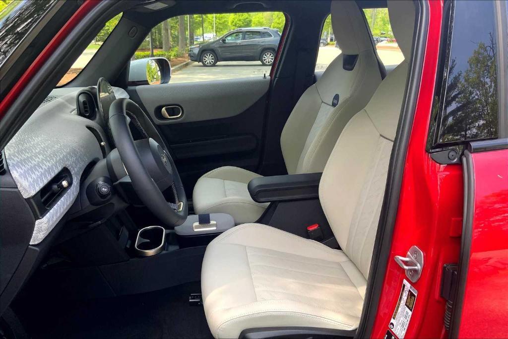used 2025 MINI Hardtop car, priced at $31,499