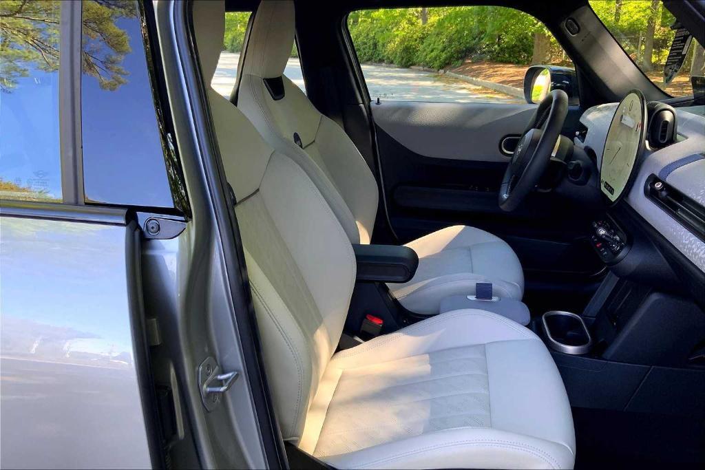 used 2025 MINI Hardtop car, priced at $31,524