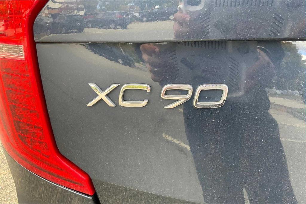used 2021 Volvo XC90 Recharge Plug-In Hybrid car, priced at $34,481