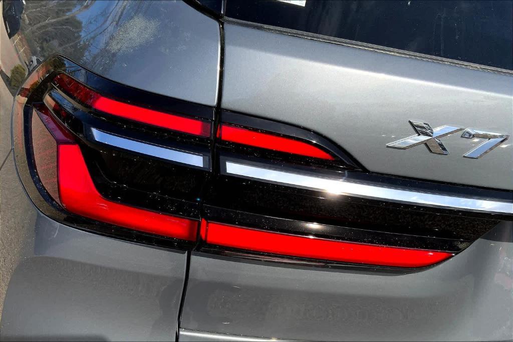 new 2025 BMW X7 car, priced at $92,240