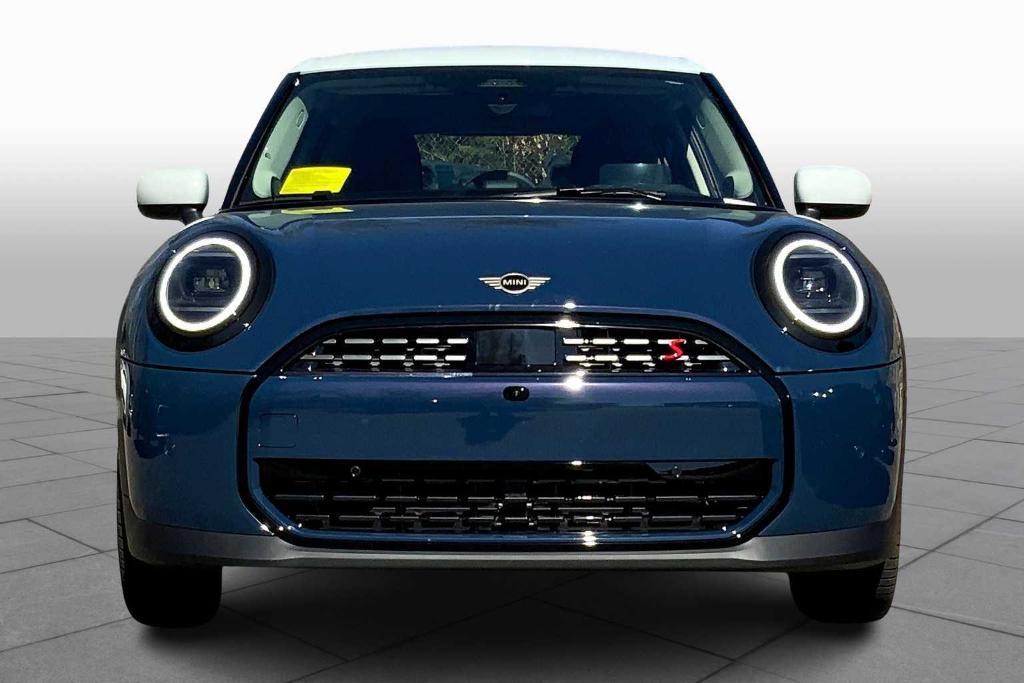 new 2025 MINI Hardtop car, priced at $38,810