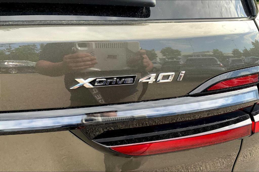 new 2026 BMW X7 car, priced at $96,755