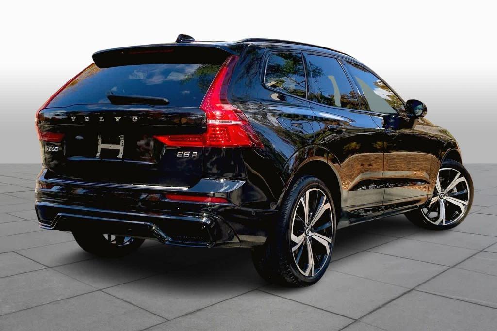 used 2022 Volvo XC60 car, priced at $32,869
