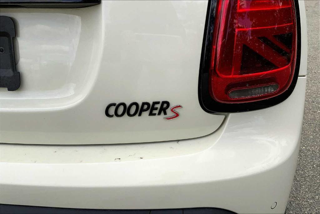 used 2023 MINI Hardtop car, priced at $27,441