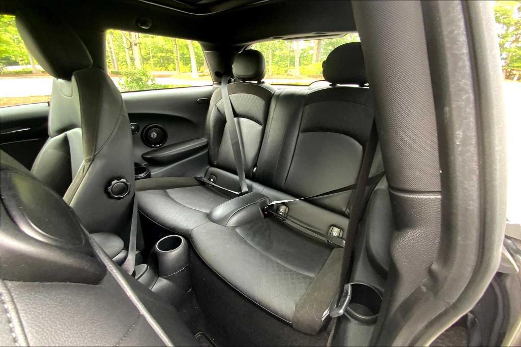 used 2023 MINI Hardtop car, priced at $25,670