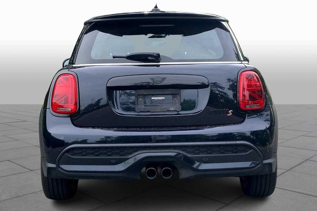 used 2023 MINI Hardtop car, priced at $25,670