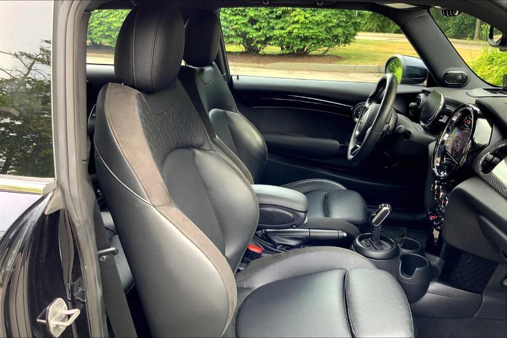 used 2023 MINI Hardtop car, priced at $25,670