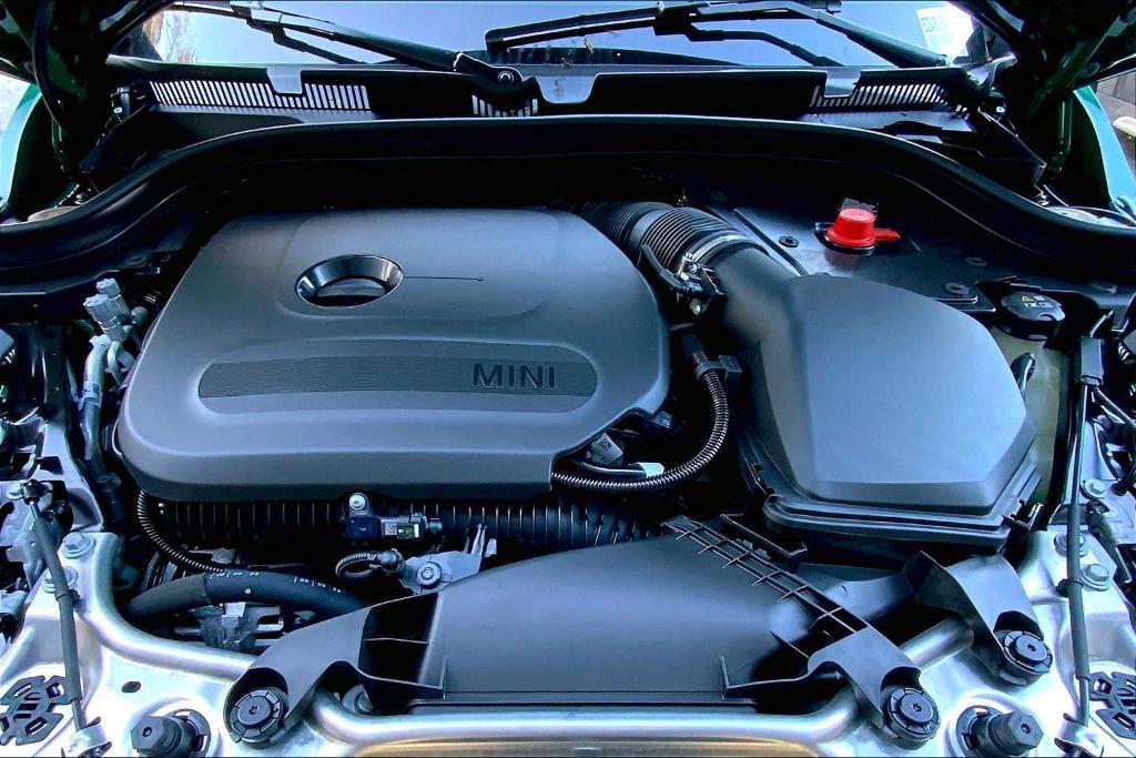 new 2025 MINI Hardtop car, priced at $38,600