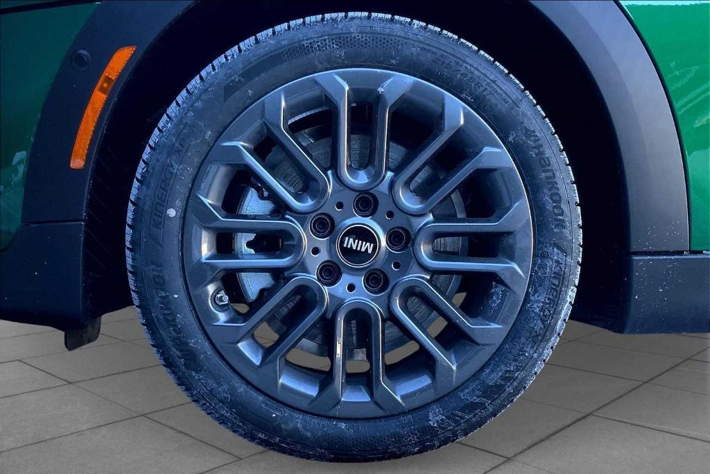 new 2025 MINI Hardtop car, priced at $38,600