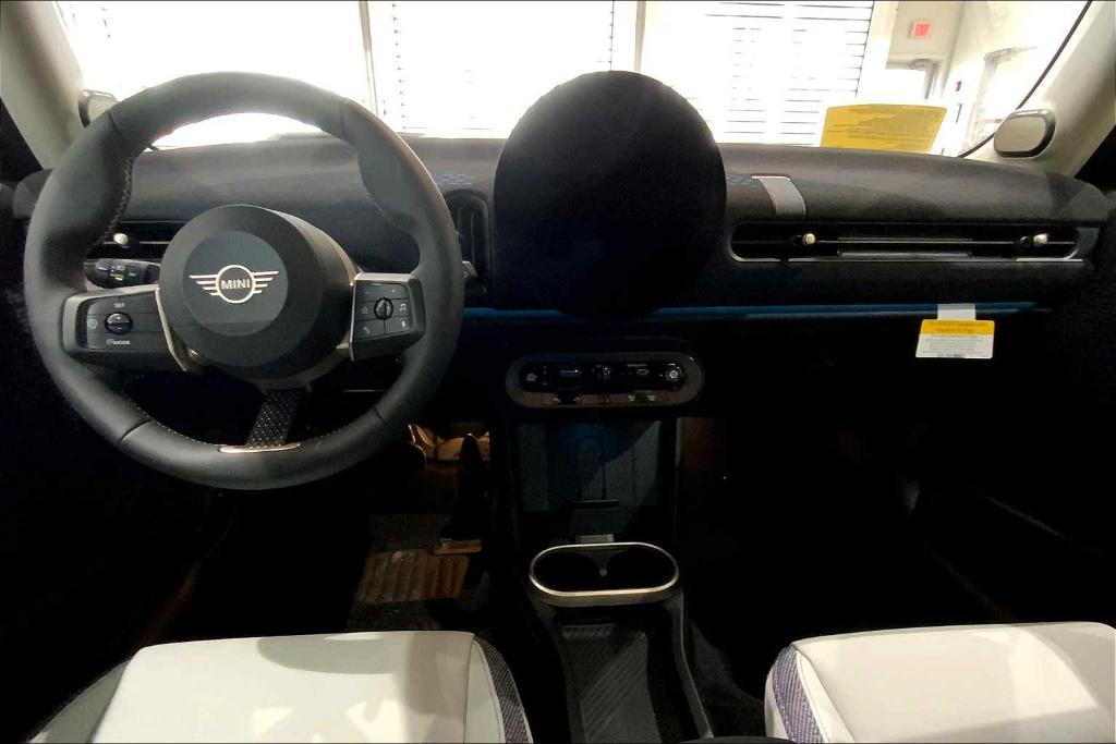 new 2025 MINI Hardtop car, priced at $37,810
