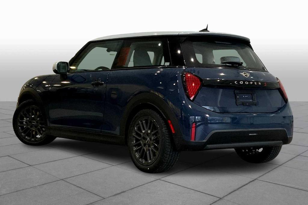 new 2025 MINI Hardtop car, priced at $37,810