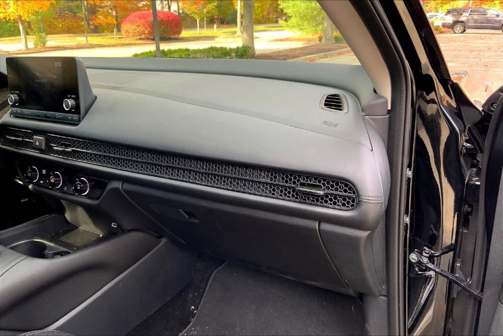 used 2025 Honda HR-V car, priced at $26,756