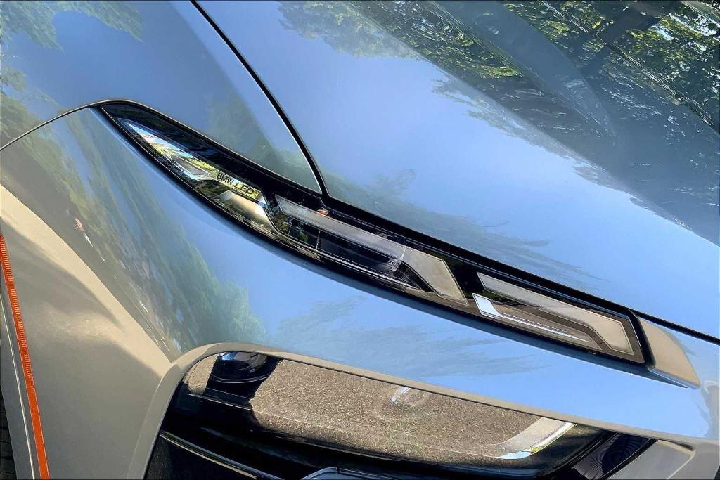 new 2026 BMW X7 car, priced at $99,305