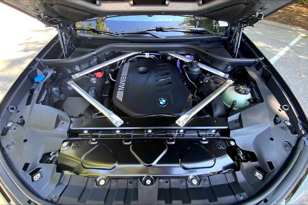 new 2026 BMW X7 car, priced at $99,305