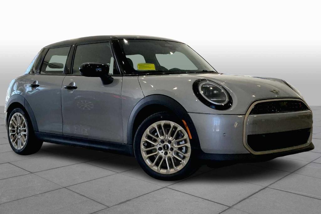 new 2025 MINI Hardtop car, priced at $37,110