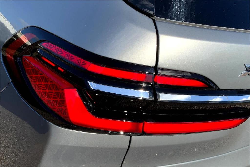 new 2025 BMW X7 car, priced at $114,235
