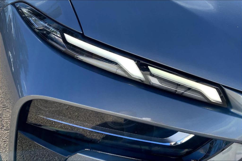 new 2025 BMW X7 car, priced at $114,235
