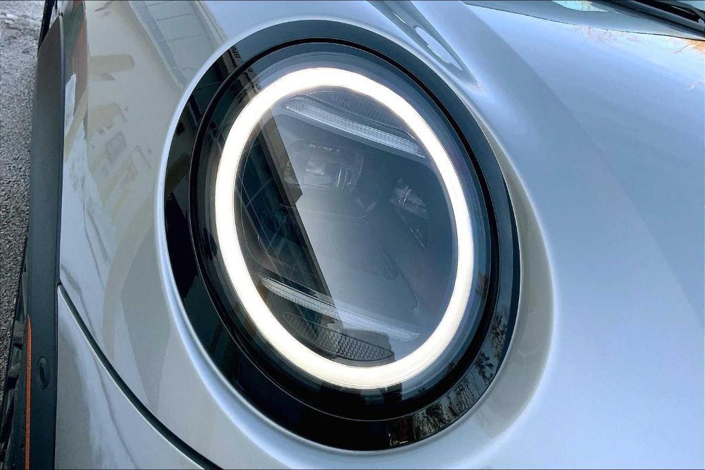 new 2025 MINI Hardtop car, priced at $36,900