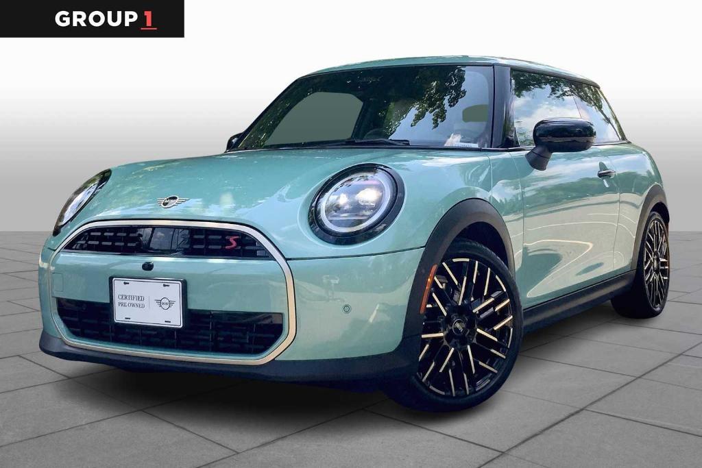 new 2025 MINI Hardtop car, priced at $38,795