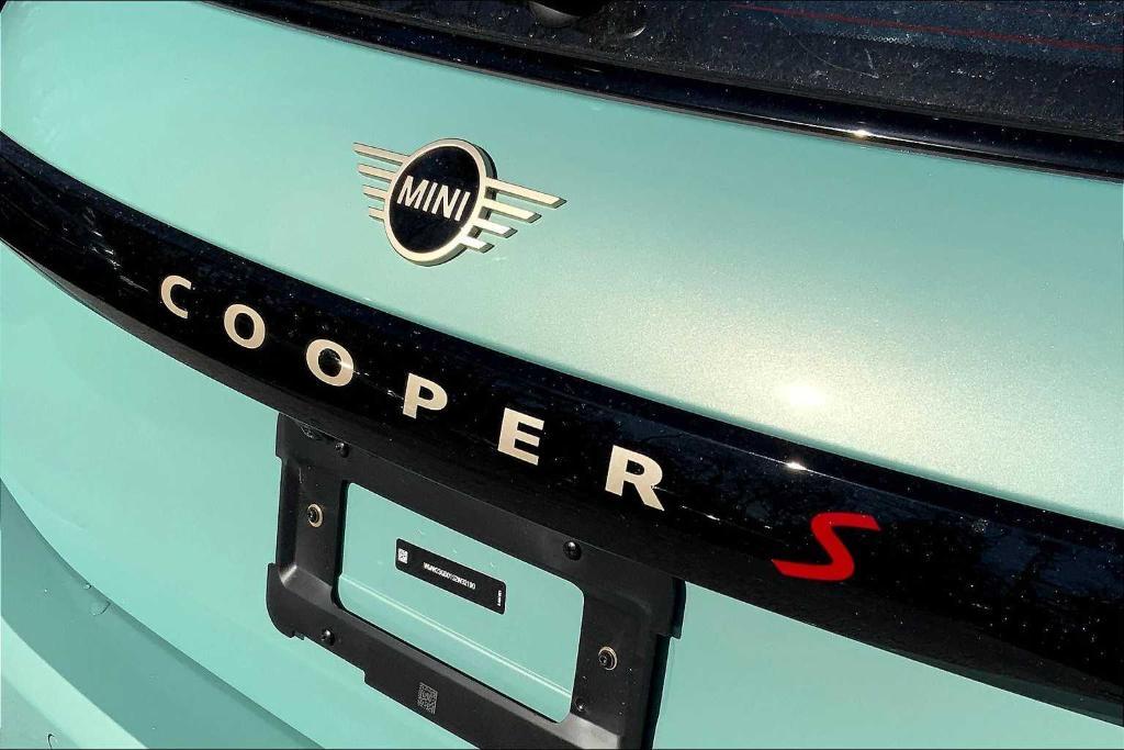 new 2025 MINI Hardtop car, priced at $38,795
