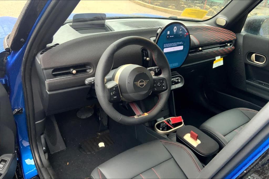 new 2025 MINI Hardtop car, priced at $42,080