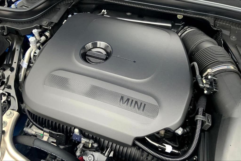 new 2025 MINI Hardtop car, priced at $42,080