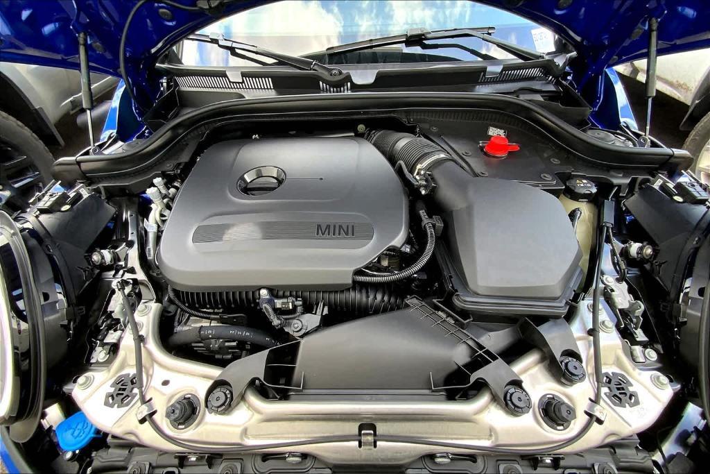 new 2025 MINI Hardtop car, priced at $42,330