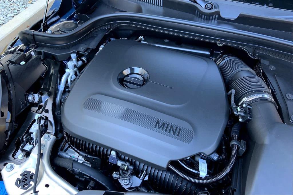 new 2025 MINI Hardtop car, priced at $41,260
